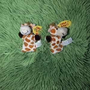 Giraffe Finger Puppets